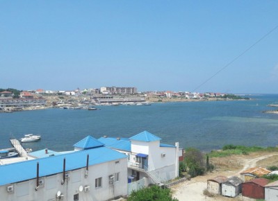 Продам трёхкомнатную видовую квартиру у моря в Севастополе, бухта Казачья